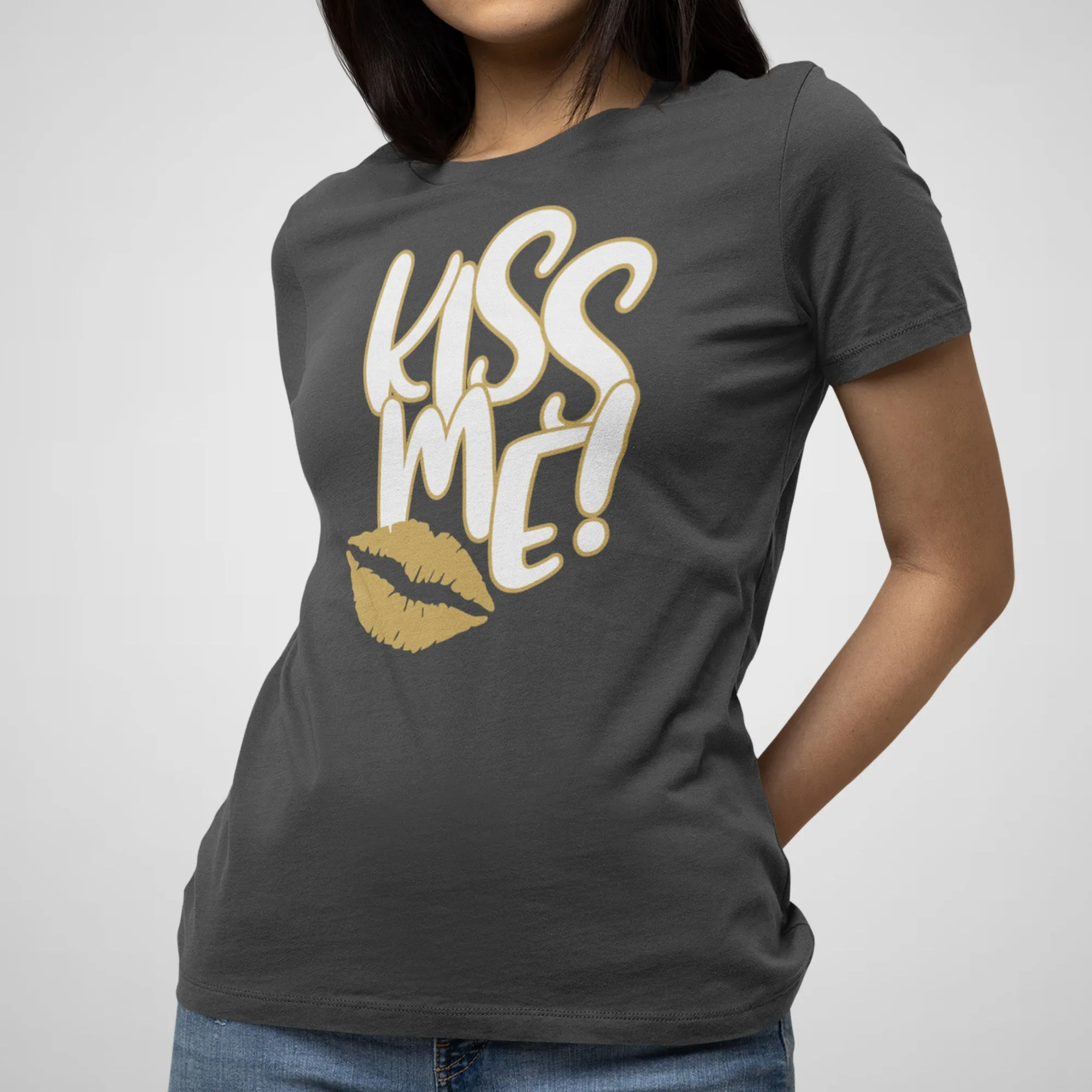 Kiss Me, Gold Lipstick Kiss, NYE - Women's Relaxed Cotton Tee
